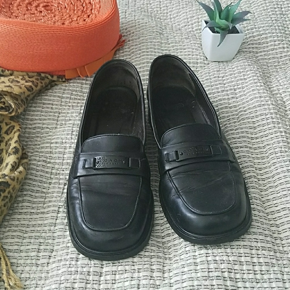 Beautiful COACH loafers